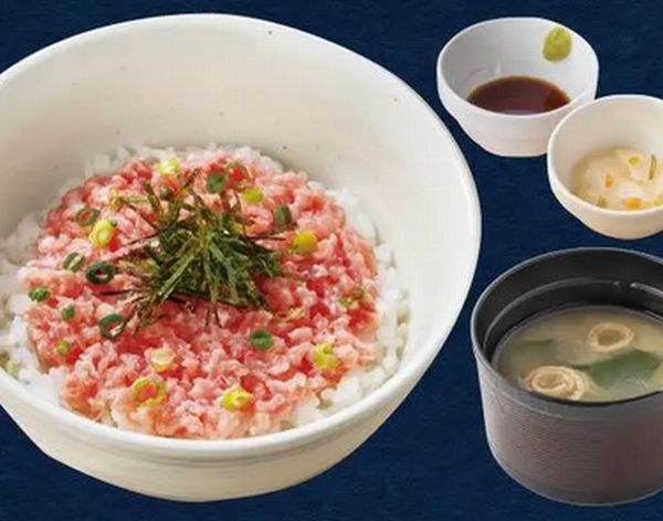 ねぎとろ丼（味噌汁・漬物付き）